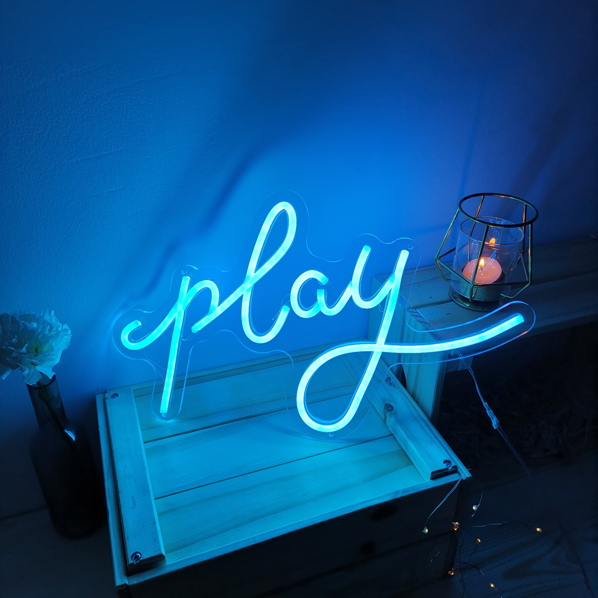 Candy Shock - Led Sign  40 Play (ice blue),candy,shock,led,sign,41,play,(ice,blue),fita,de,luz,led,flexivel,com,base,em,acrilico,transparente,e,tubo,em,silicone,de,cor,semitransparente,serve,como,luz,e,elemento,decorativo,extremamente,apelativ