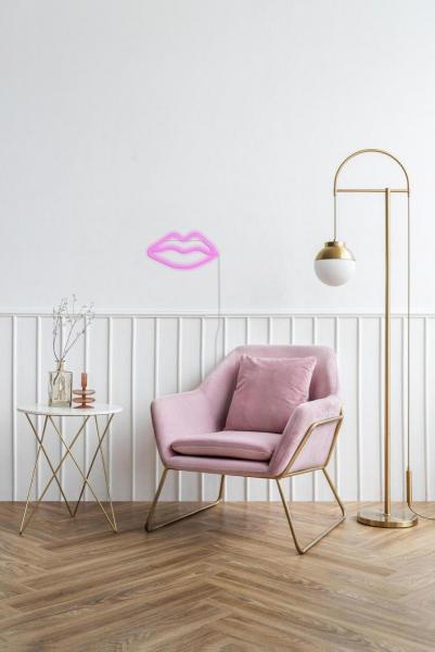 Ginga - Neon LED Lamp Lips,ginga,neon,led,lamp,lips,fita,led,com,a,forma,de,labios,em,cor,rosa,inclui,um,cabo,usb,para,ligar,a,um,carregador,ac,ou,computador,ou,alternativamente,tem,uma,caixa,onde,se,podem,colocar,3,pilhas,aa,n