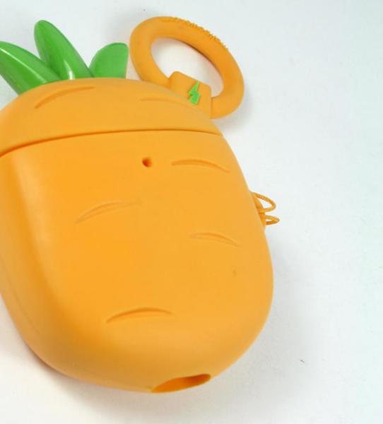 Mojipower - Bolsa para AirPods Carrot,mojipower,bolsa,para,airpods,carrotbolsa,para,colocar,os,apple,airpods,tem,textura,aborrachada,e,dimensoes,55,x,91,x,27,cm