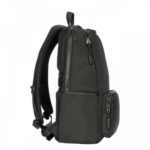 Tucano - AGS Gravity Terra 15.6' (black),tucano,ags,gravity,terra,156,(black)mochila,com,um,inovador,sistema,de,suspensao,nas,alcas,traseiras,que,ao,esticar,e,encolher,dinamicamente,com,o,peso,aliviam,a,pressao,nos,ombros,e,costas,protegendo