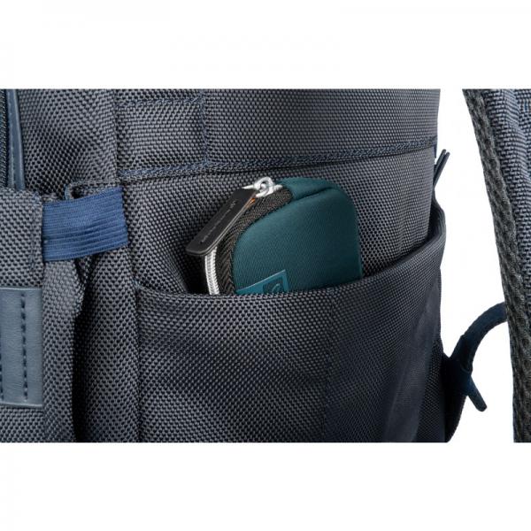 Tucano - Super backpack (blue),tucano,super,backpack,(blue)mochila,com,compartimentos,especificos,para,portatil,de,13/14,e,um,tablet,tem,2,bolsos,frontais,um,bolso,traseiro,de,seguranca,com,fecho,zip,pormenores,exteriores,em,ecolea