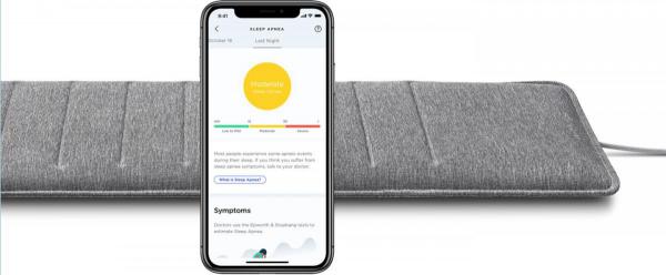 Withings - Sleep Analyser,withings,sleep,analysersensor,para,analisar,o,padrao,de,sono,e,sintomas,de,apneia,e,um,sensor,nao,invasivo,uma,vez,que,se,coloca,debaixo,do,colchao,e,nao,e,preciso,usar,nada,no,corpo,tem,um,sensor,aud