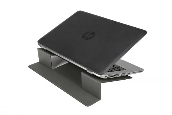 Tucano - Foldable Laptop Stand (black)     ,tucano,foldable,laptop,stand,(black),stand,com,placa,interna,em,fibra,de,vidro,material,leve,e,estrututalmente,resistente,e,revestida,a,cabedal,pu,proporciona,uma,inclinacao,ao,portatil,fecha,ficando,