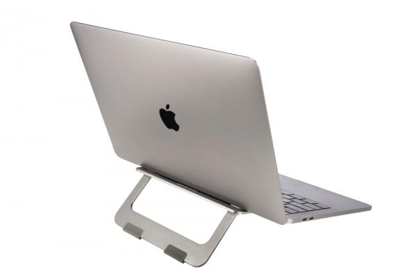 Tucano - Aluminum Laptop Stand (dark grey)    ,tucano,aluminum,laptop,stand,(dark,grey),stand,em,aluminio,que,fecha,e,fica,espalmado,para,maior,portabilidade,proporciona,ao,portatil,uma,inclinacao,de,trabalho,mais,confortavel