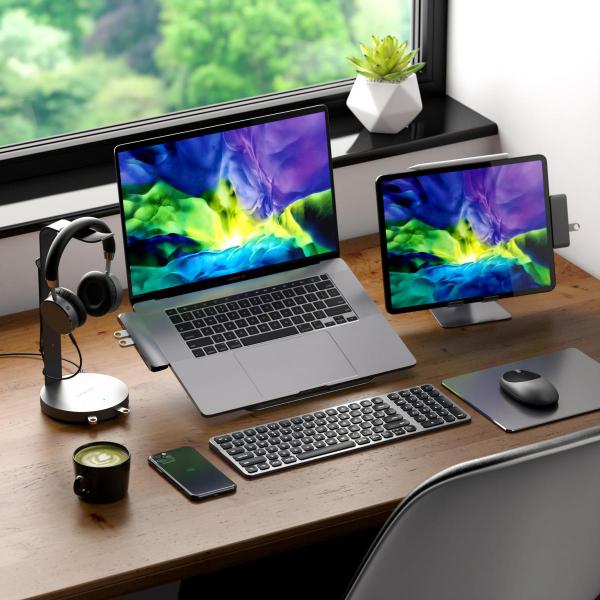 Satechi - Aluminum Laptop Stand (space grey),satechi,aluminum,laptop,stand,(space,grey)stand,em,aluminio,para,portateis,e,tablets,tem,pega,e,fecha,ficando,com,formato,plano,para,maior,portabilidade,a,base,tem,partes,em,borracha,para,aumentar,a,a