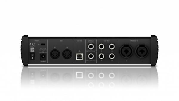 IK Multimedia - Interface AXE I/O,ik,multimedia,interface,axe,i/ointerface,profissional,com,ligacao,usb,que,converte,som,a,24bits,concebida,especialmente,para,guitarristas,tem,2,entradas,e,5,saidas,e,inumeras,opcoes,possiveis,de,param