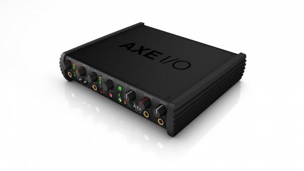 IK Multimedia - Interface AXE I/O,ik,multimedia,interface,axe,i/ointerface,profissional,com,ligacao,usb,que,converte,som,a,24bits,concebida,especialmente,para,guitarristas,tem,2,entradas,e,5,saidas,e,inumeras,opcoes,possiveis,de,param