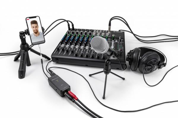 IK Multimedia - Interface iRig Stream Solo,ik,multimedia,interface,irig,stream,solointerface,audio,para,iphone,ipad,e,android,permite,conectar,ate,3,fontes,distintas,e,misturar,tudo,num,som,optimizado,para,streaming,tem,minijack,para,ligacao,a