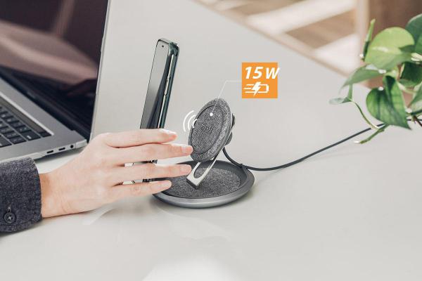 Moshi - Lounge Q Wireless Charging Stand,moshi,lounge,q,wireless,charging,standcarregador,qi,ate,15w,(epp),que,e,tambem,um,stand,tem,ligacao,usbc,acabamento,em,tecido,anel,em,silicone,antiderrapante,e,base,em,aluminio,a,placa,de,carregamento