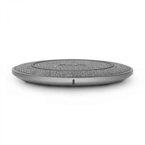 Moshi - Otto Q Wireless Charging Pad (nordic grey),moshi,otto,q,wireless,charging,pad,(nordic,grey)carregador,qi,ate,15w,com,acabamento,em,tecido,e,anel,antideslizante,carrega,equipamentos,com,capas,com,ate,5mm,de,espessura,suporta,os,standard,de,carr