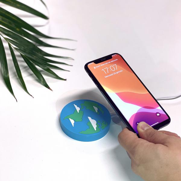 Mojipower - Wireless Charging Pad Qi (earth)  ,mojipower,wireless,charging,pad,qi,(earth),carregador,wireless,qi,com,5w,e,dimensoes,15,x,ø,68,cm