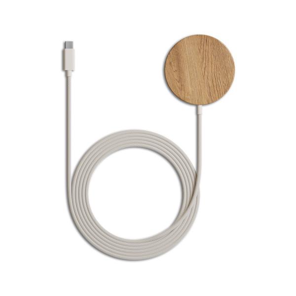 Woodcessories - MagPad Wooden MagSafe Qi charger (oak),woodcessories,magpad,wooden,magsafe,qi,charger,(oak)cabo,usbc,com,um,disco,em,madeira,que,adere,magneticamente,ao,telemovel,carrega,de,maneira,wireless,qi,75w,um,iphone,ou,ate,11w,um,telemovel,android