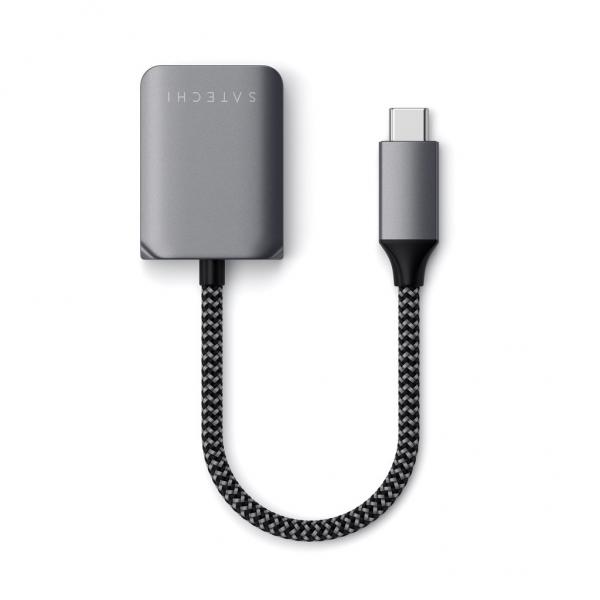 Satechi - USB-C to Audio & PD Adapter     ,satechi,usbc,to,audio,&,pd,adapter,adaptador,que,liga,na,porta,usbc,de,um,ipad,tablet,ou,smartphone,e,tem,na,outra,extremidade,uma,porta,usbc,pd,para,carregamento,ate,31w,e,outra,35,mm,audio,jack,perm