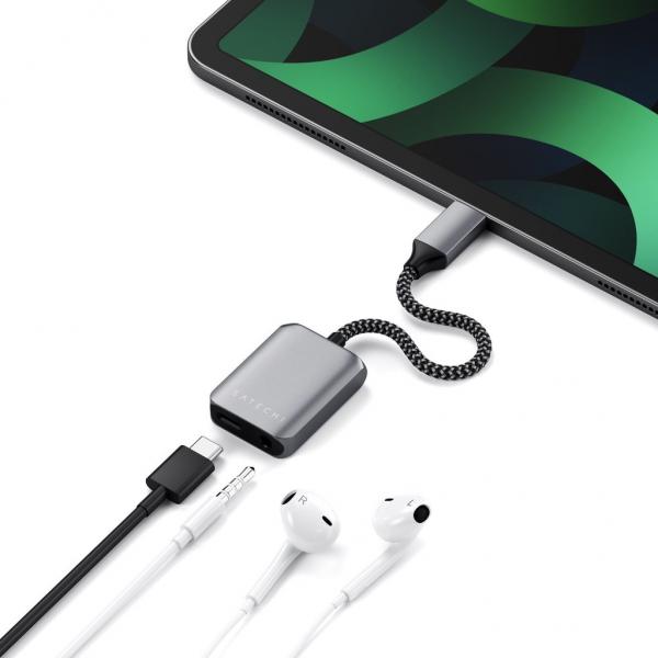 Satechi - USB-C to Audio & PD Adapter     ,satechi,usbc,to,audio,&,pd,adapter,adaptador,que,liga,na,porta,usbc,de,um,ipad,tablet,ou,smartphone,e,tem,na,outra,extremidade,uma,porta,usbc,pd,para,carregamento,ate,31w,e,outra,35,mm,audio,jack,perm