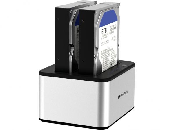 Sandberg - USB 3.0 Hard Disk Cloner,sandberg,usb,31,hard,disk,cloner,caixa,com,ligacao,usb3,e,duas,ranhuras,para,encaixar,2,discos,sata,25,ou,35,pode,assim,copiar,rapidamente,o,conteudo,de,1,disco,para,o,outro,ou,ligar,2,discos,em,simul